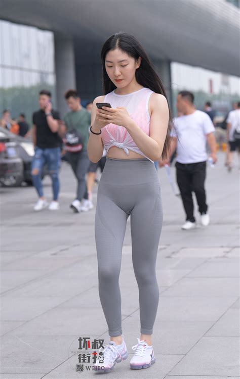 35 Sexy Camel Toe Pics That Are Absolute Perfection. Blue Published 08/28/2019 in wow. For those who don't know, "camel toe" is slang for the outline of a woman's labia in tight-fitting clothes. Between the combination of the anatomy and absolutely wonderful conditions, the shape is supposed to look like the front feet of a camel.